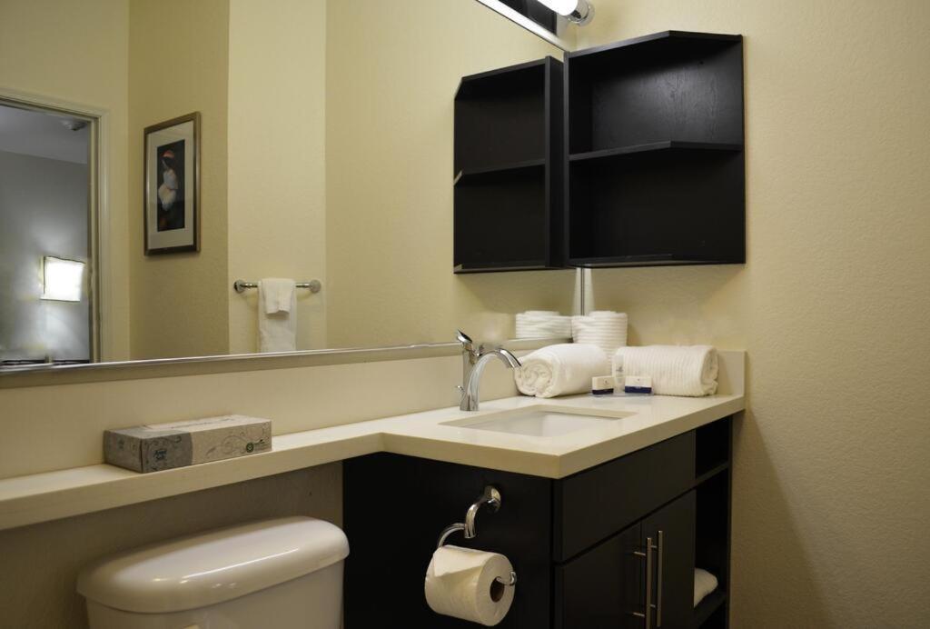 Candlewood Suites Belle Vernon By Ihg Экстерьер фото